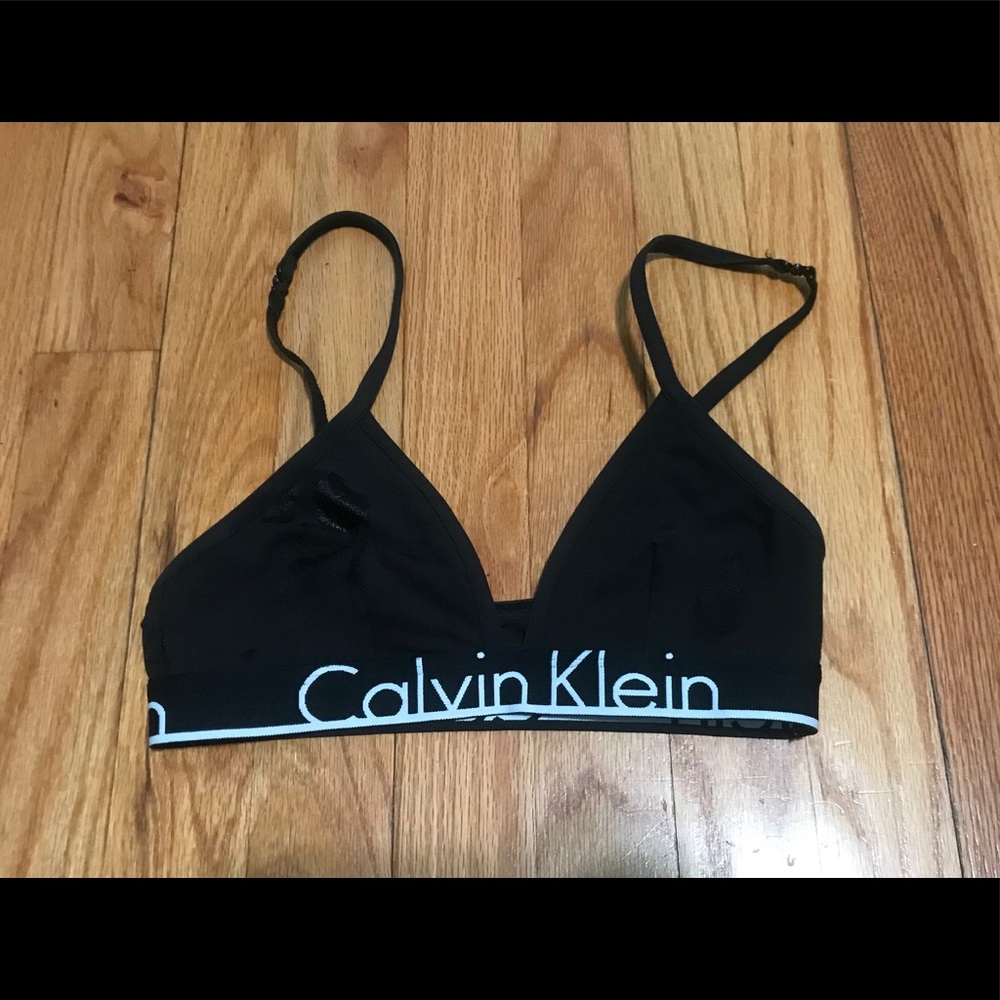 ✦Calvin Klein bralette ✦